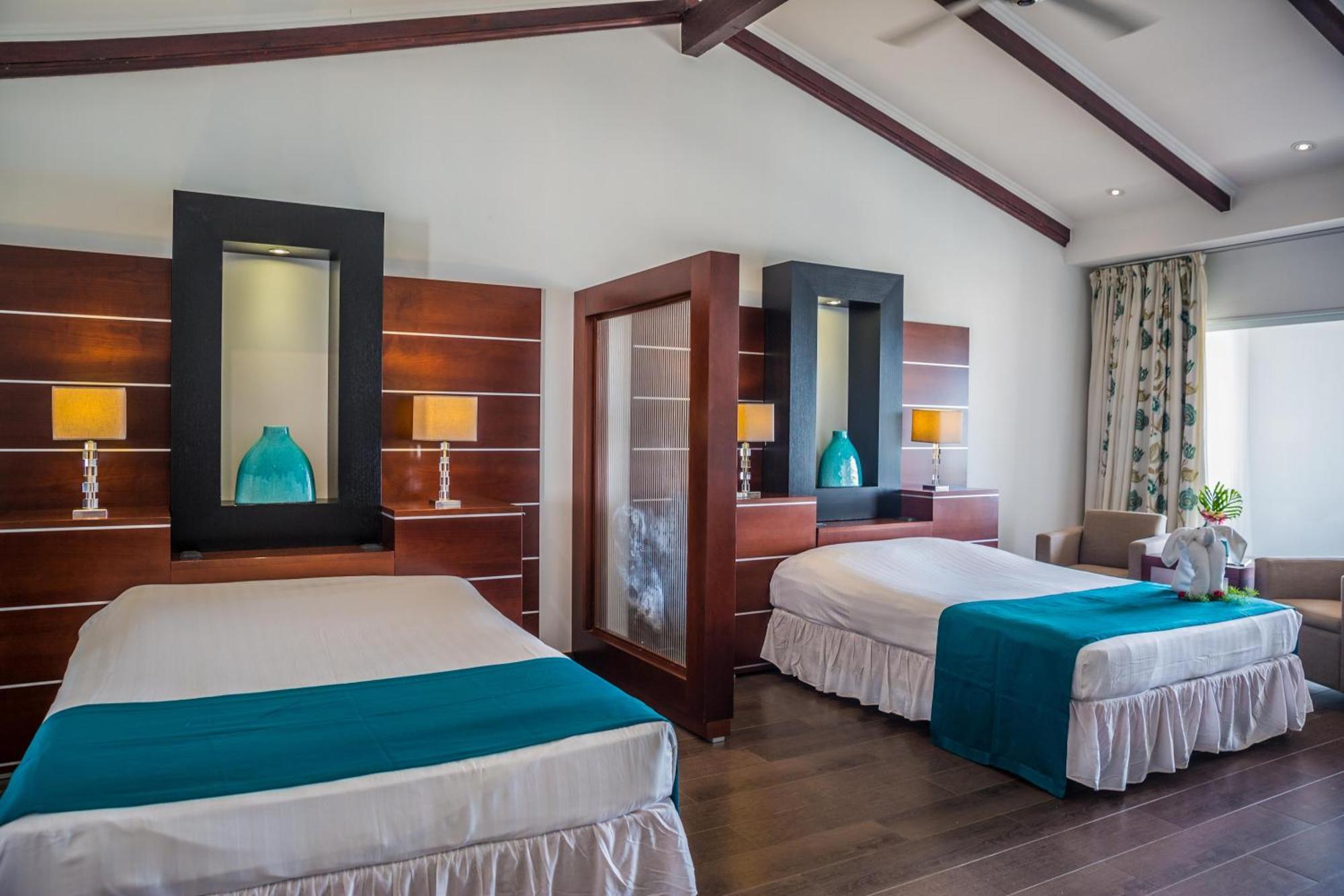 Grand Double King Suite Laguna View