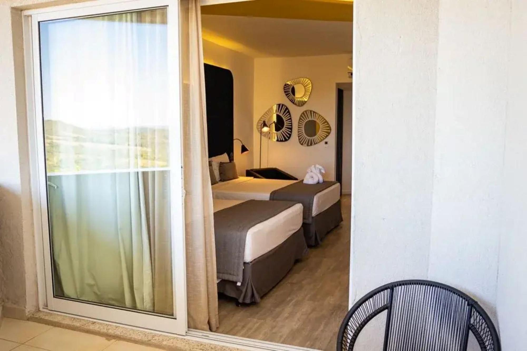 Apartamento com Varanda