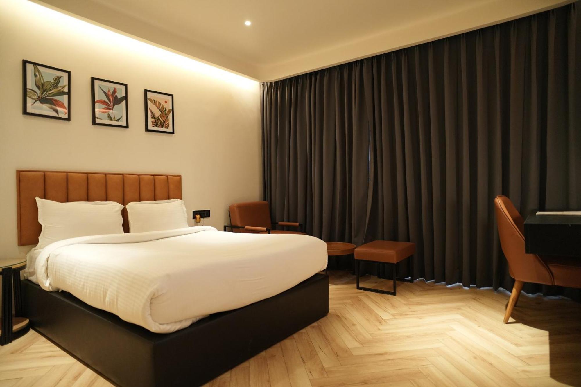 Executive Room,1759213119:JPEG