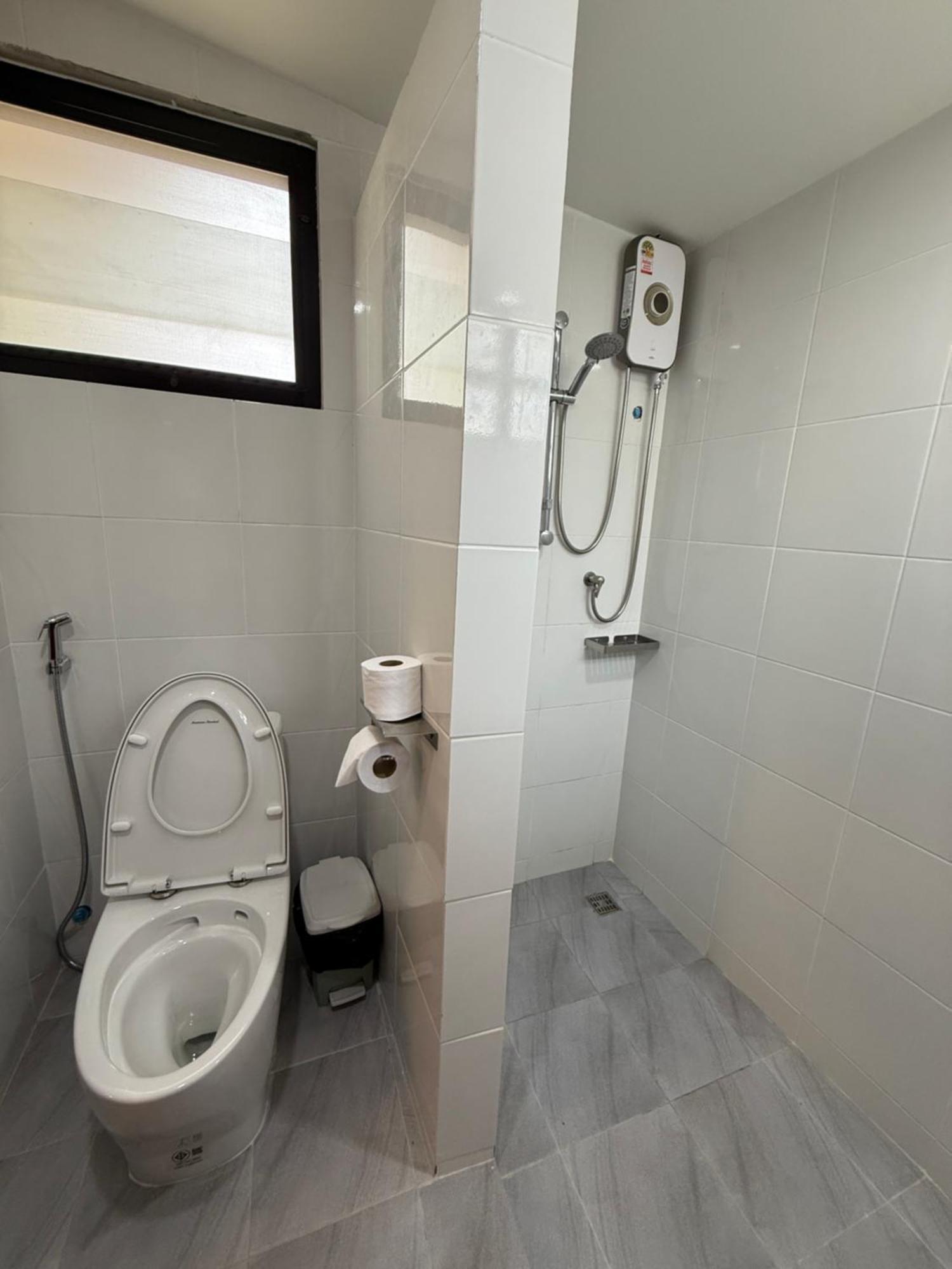 Deluxe Double Room,1765341610:JPEG