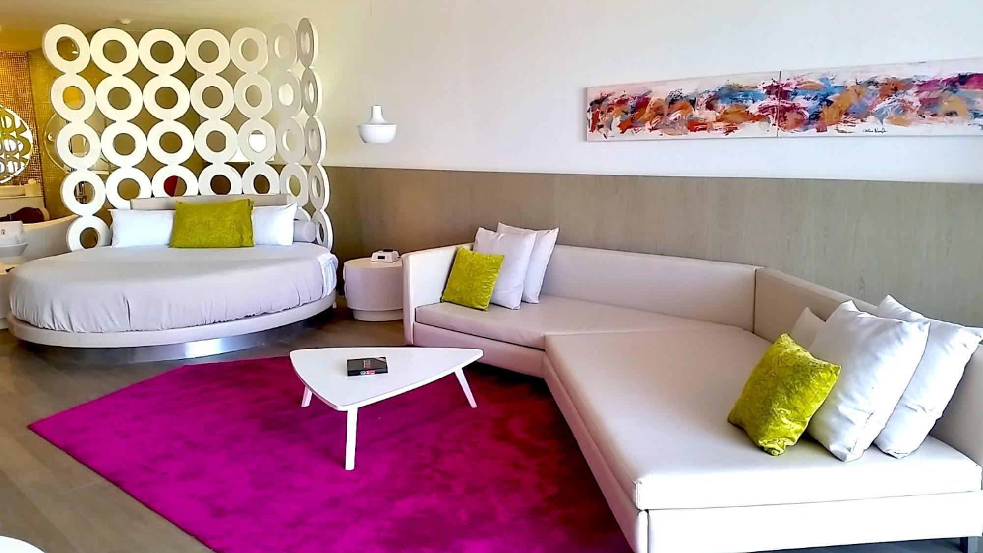 Honeymoon Suite Swimout Adults over 18 years old only