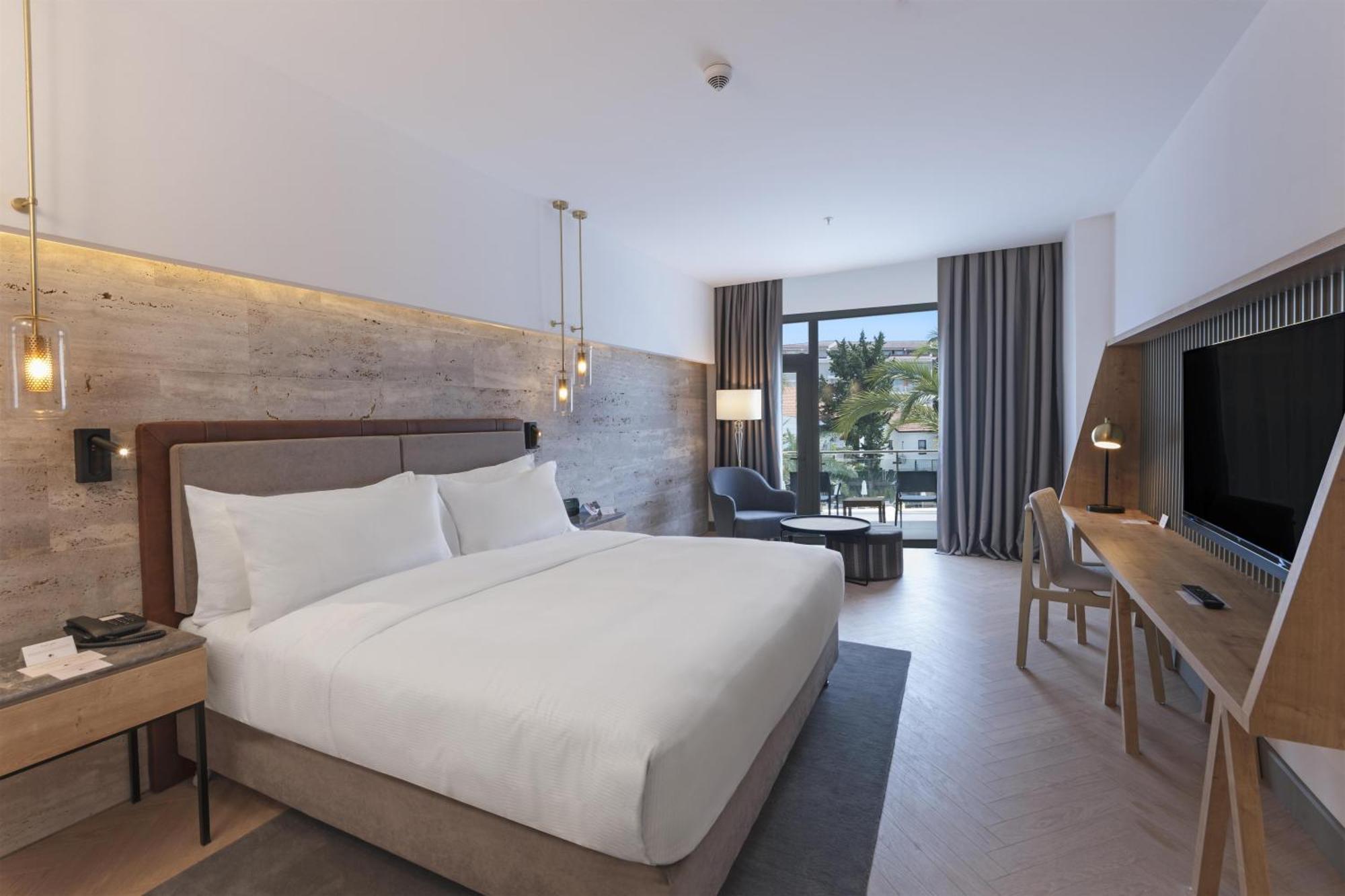 Deluxe King Room Terrace