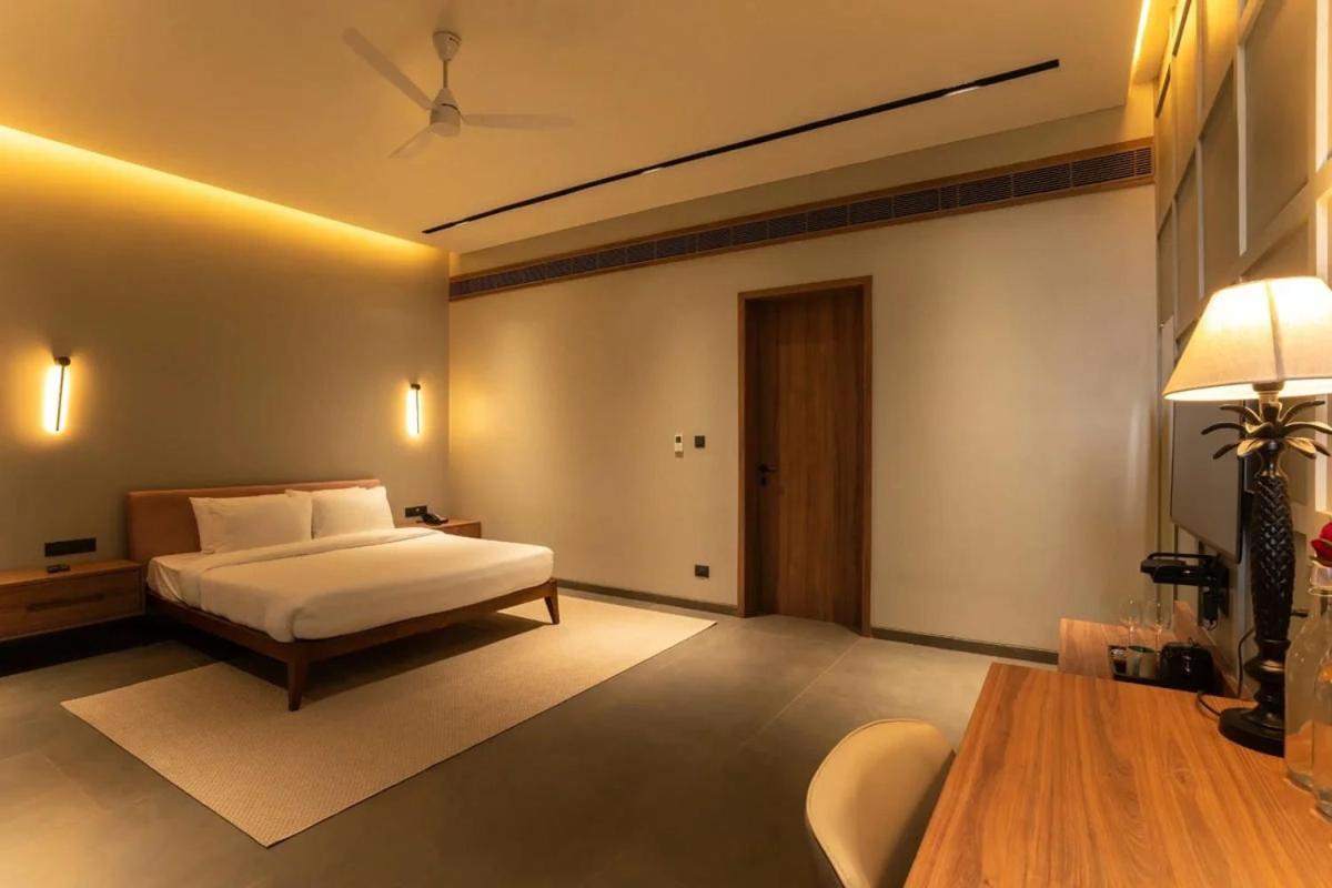 4 BHK Villa with Private Pool and Wine tour & Tasting experience at Sula Vineyards, 10% discount on spa & Complimentary welcome drinks on arrival, Happy Hours (1+1) from 4 to 7 pm