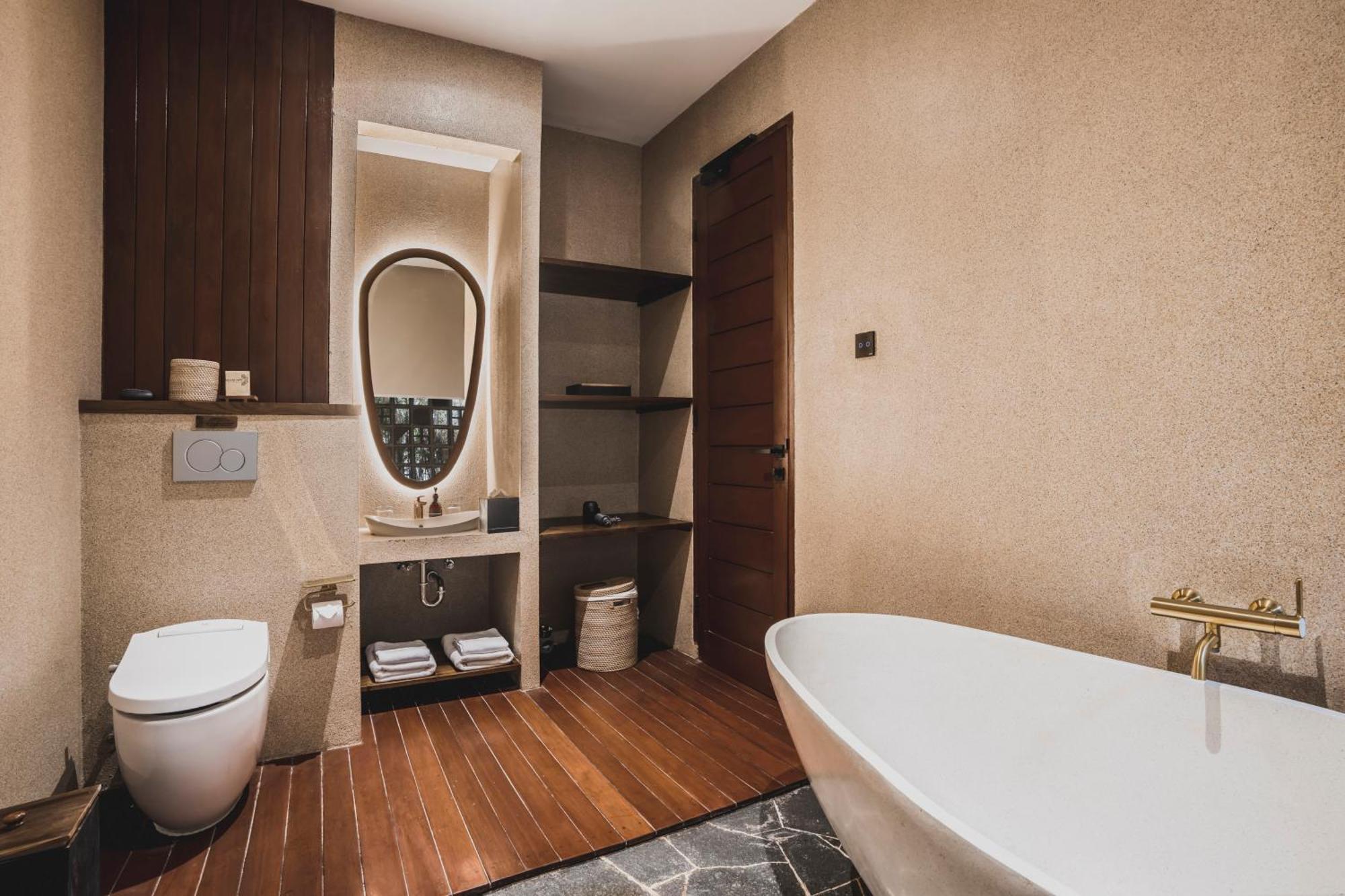Two Bedroom Garden Private Pool & Bathtub Adult Only
