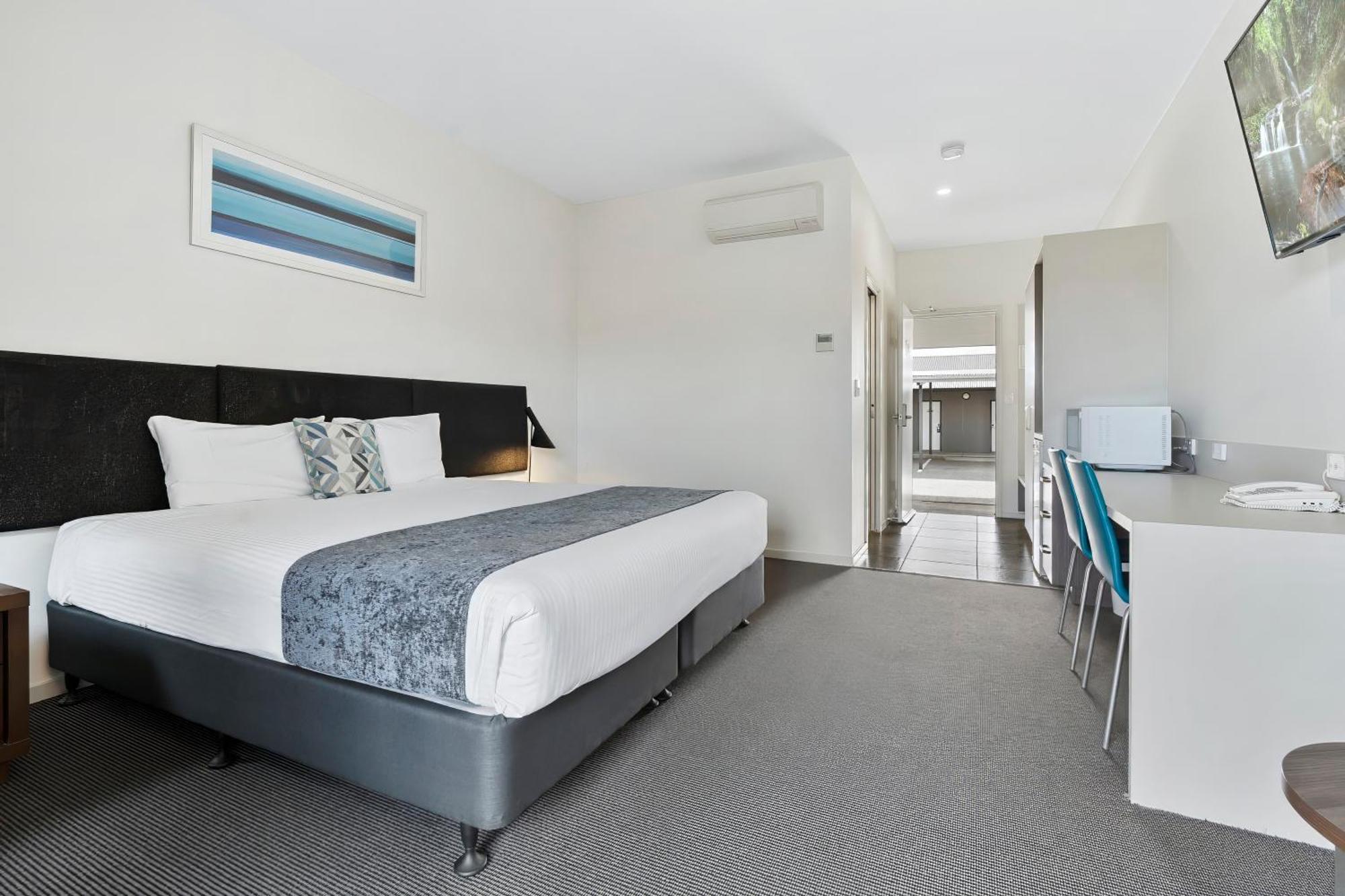 King Room with Patio - Non Smoking/Ground floor