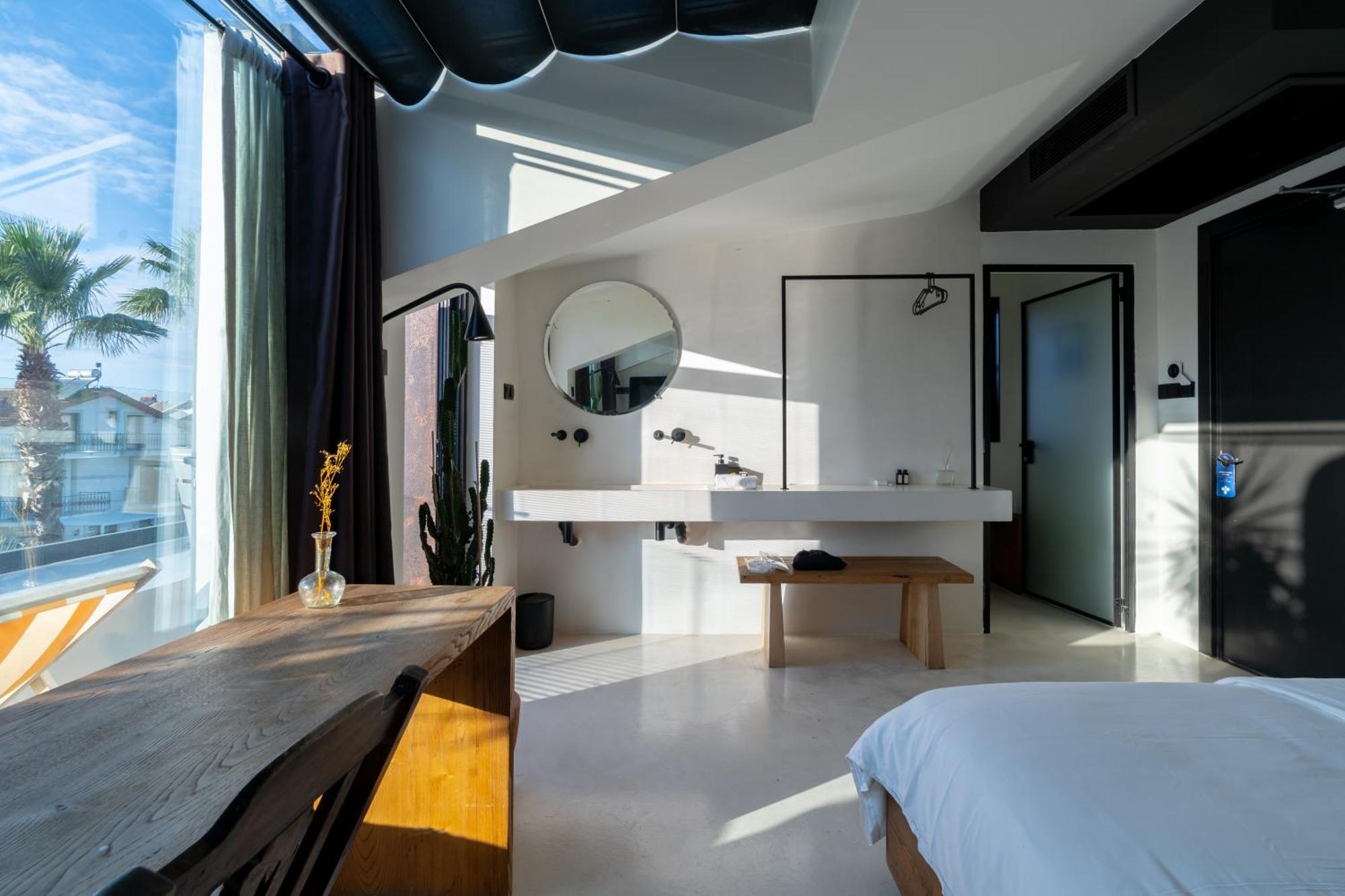 Deluxe Double Room Balcony