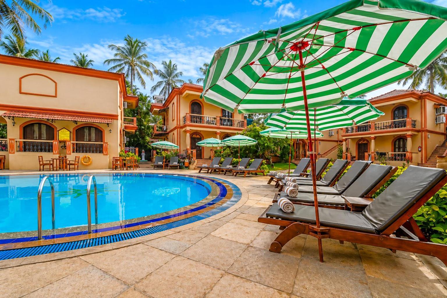 Super Deluxe Room with Pool View - Happy Hours (2+1) from 4 pm to 7 pm (Till Sep 2026)