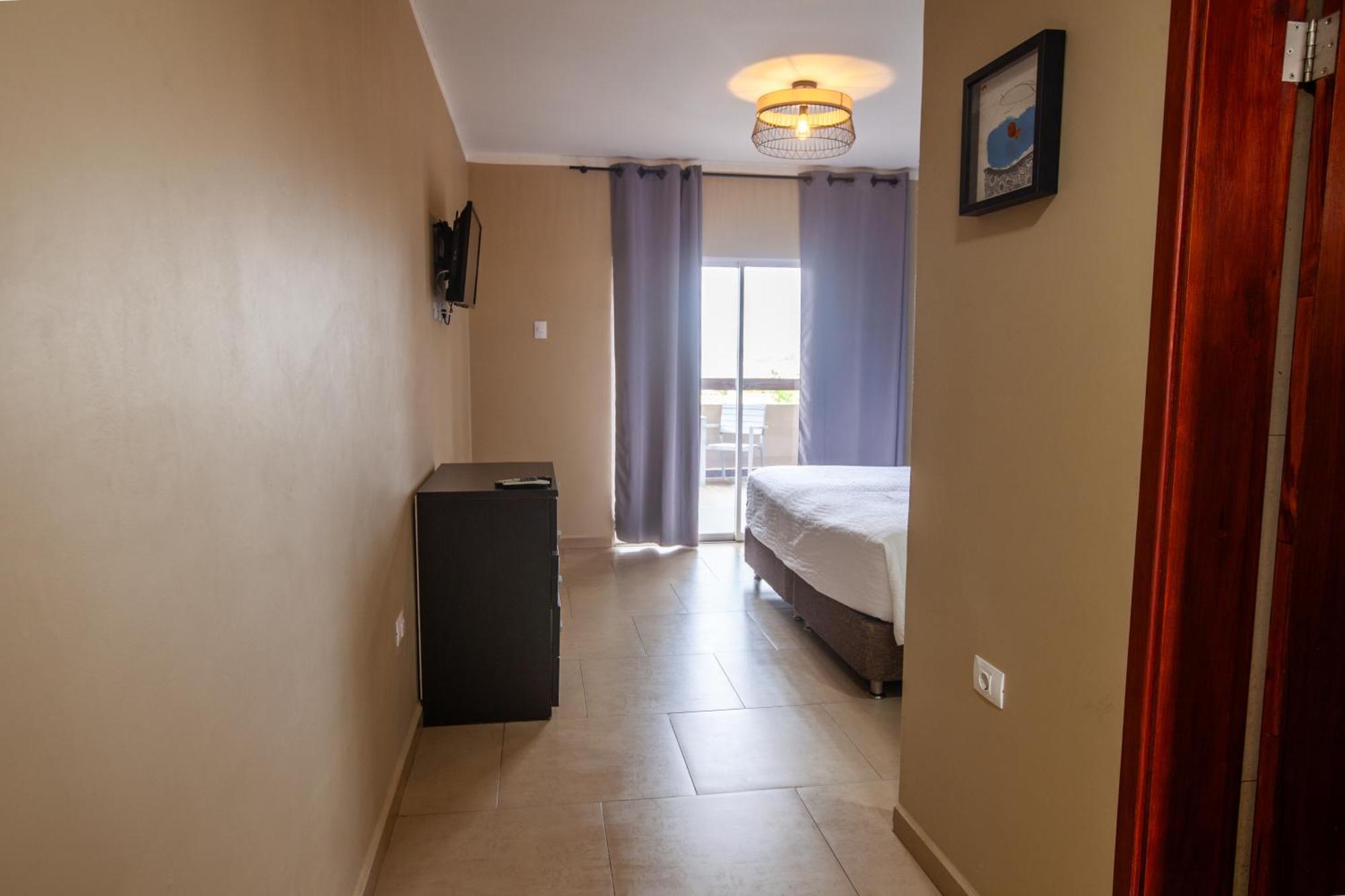 Tweepersoonskamer met 1 of 2 Bedden en Balkon