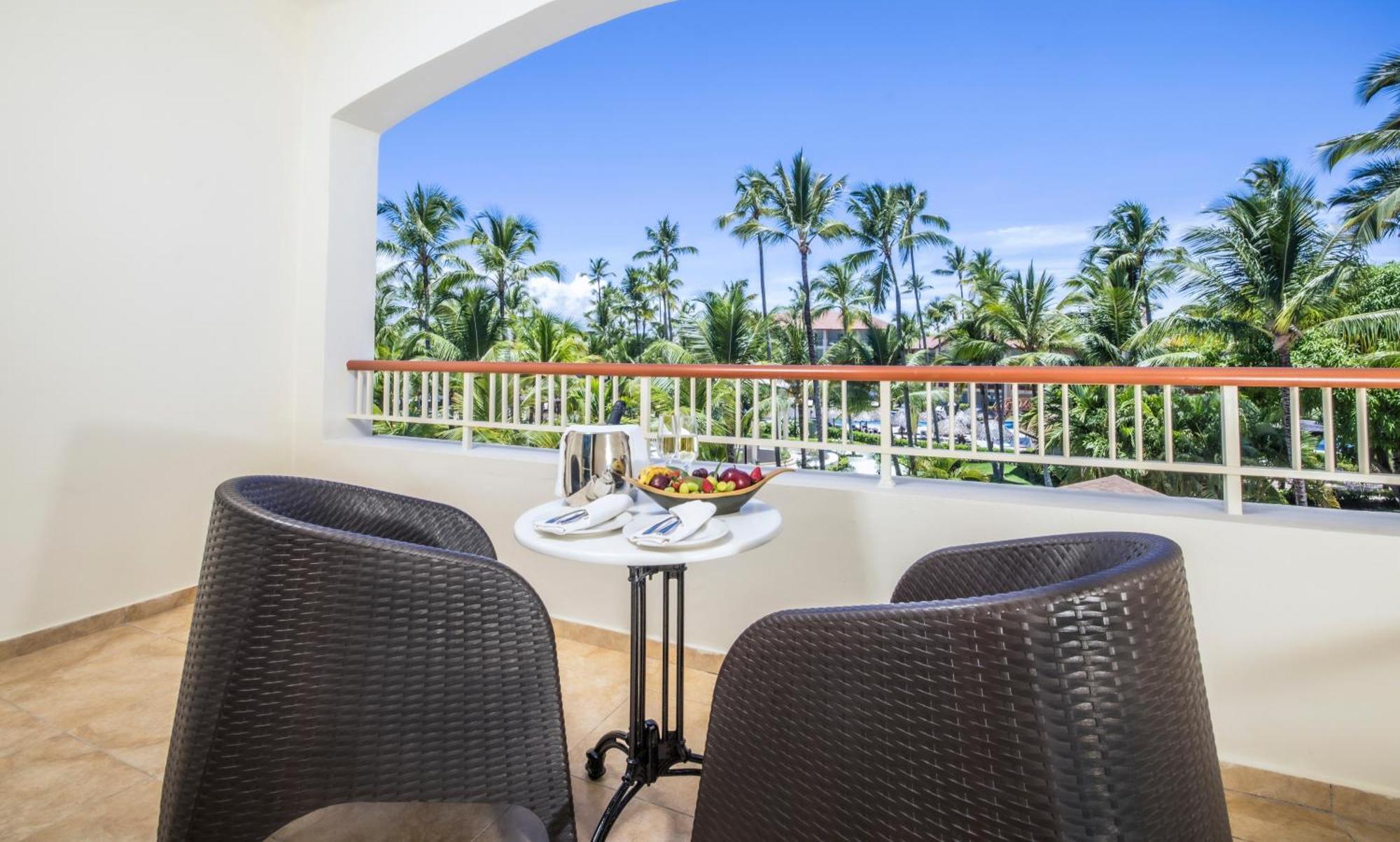 Family Suite Outdoor Jacuzzi