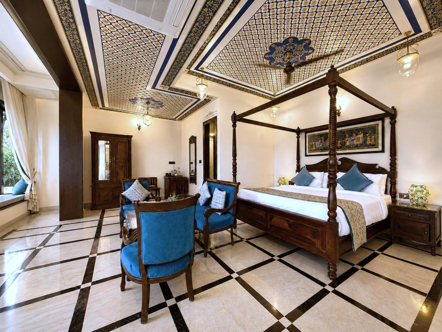 Suite: 10% off on Food & Beverages with a-la-carte selection ,  Complimentary Welcome Drink on arrival