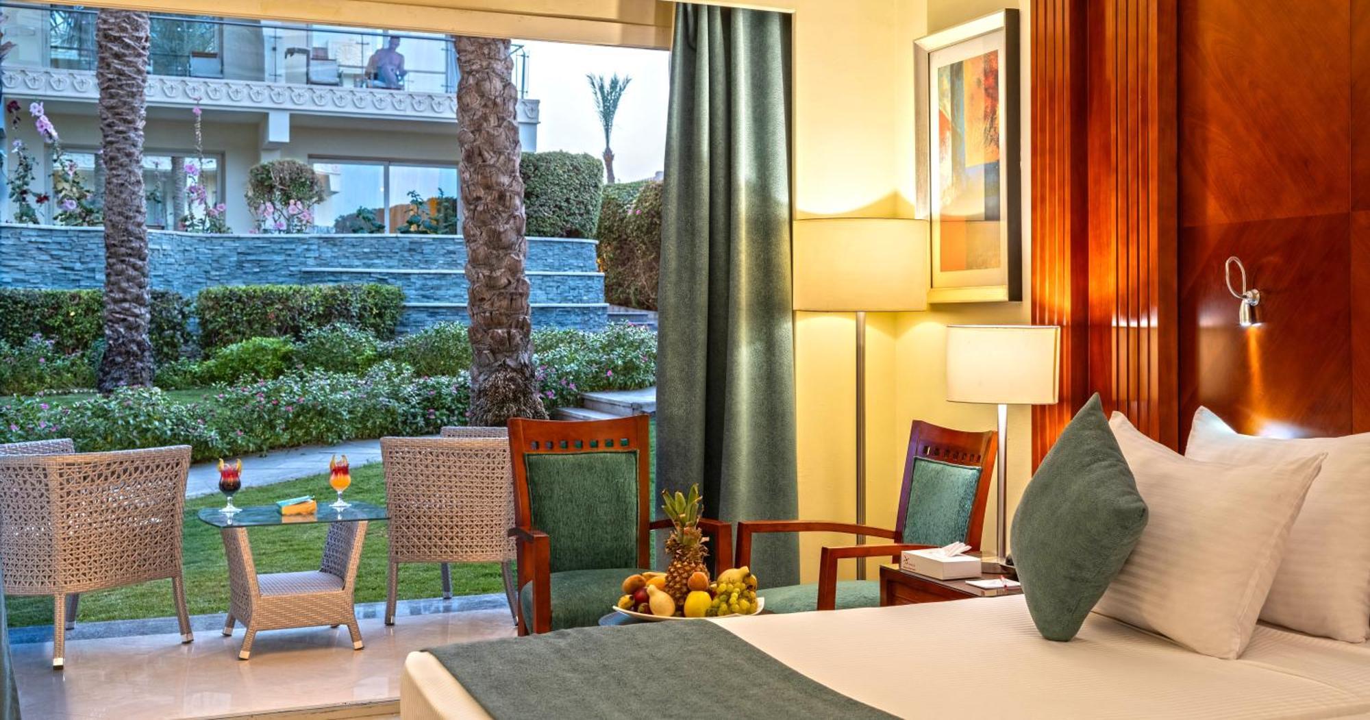 Triple Room Pool View