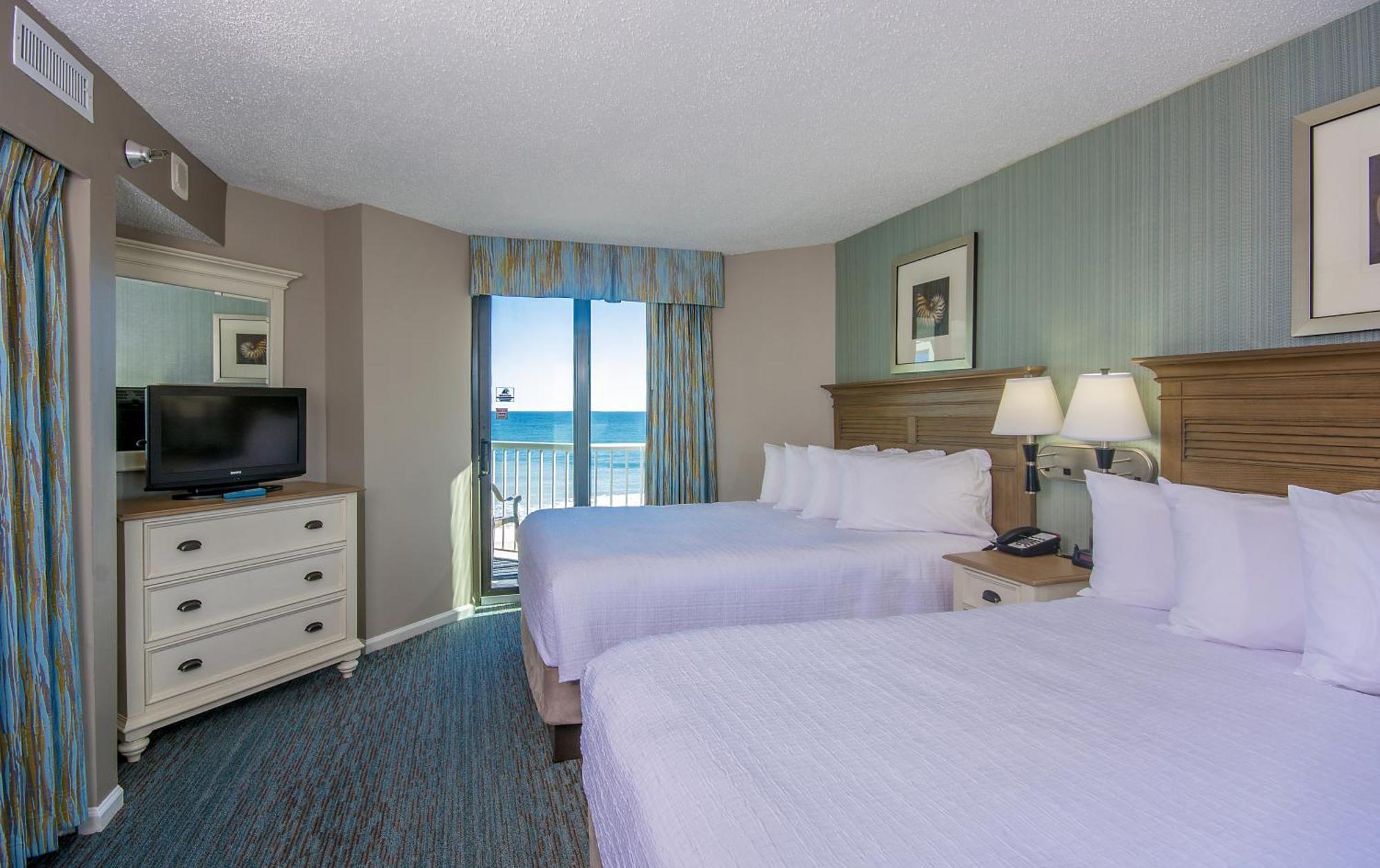 Oceanfront Deluxe One Bedroom Queen Condo