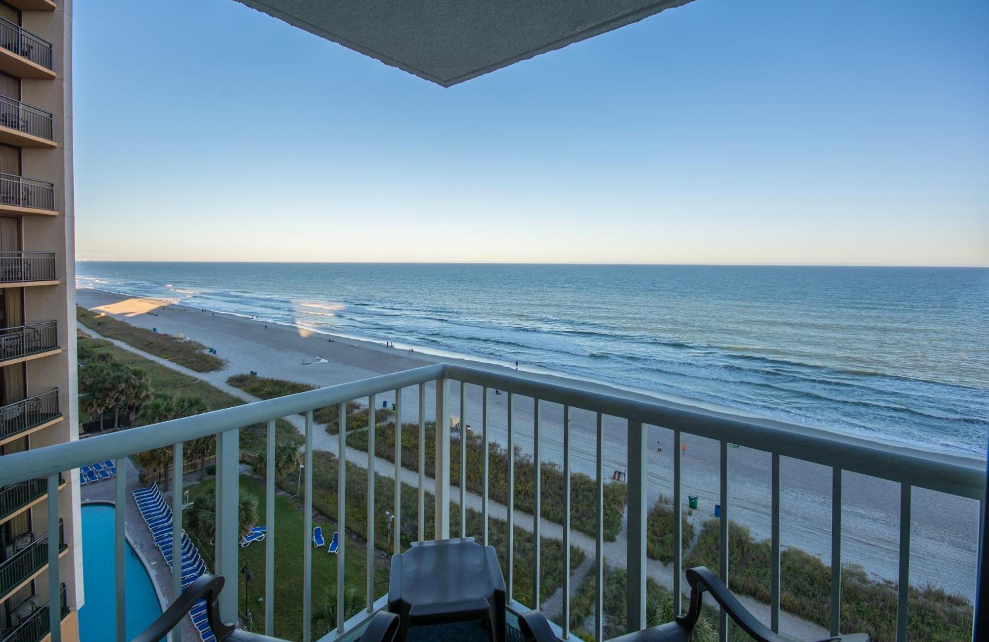 Oceanfront Deluxe One Bedroom King Condo