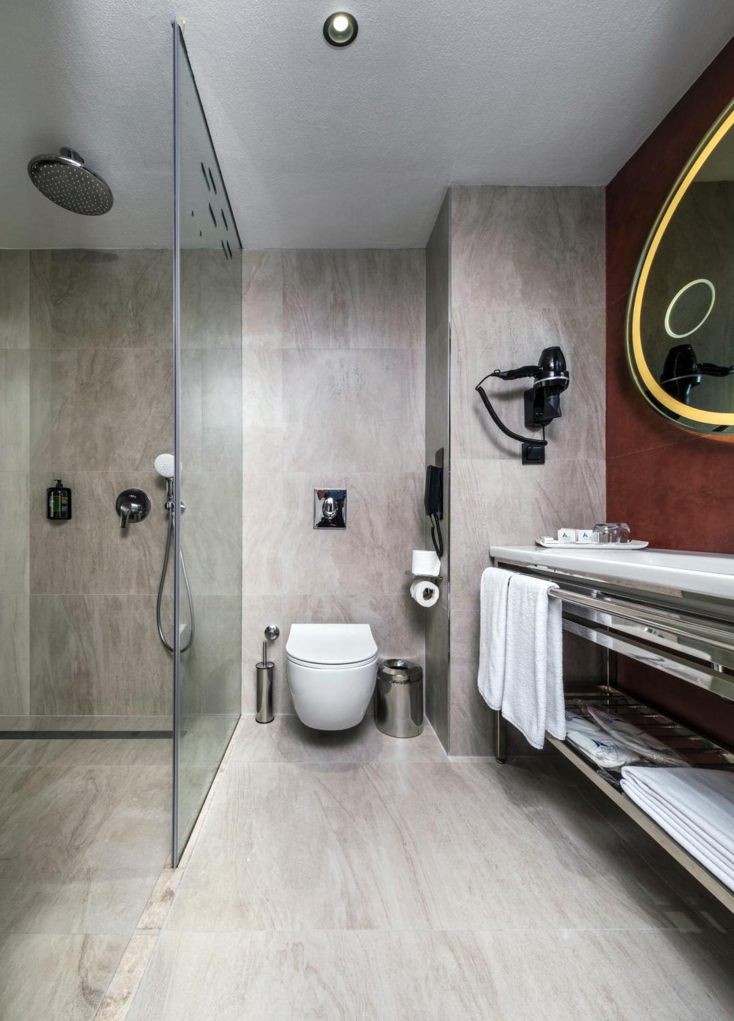 Standard Double or Twin Room Land View