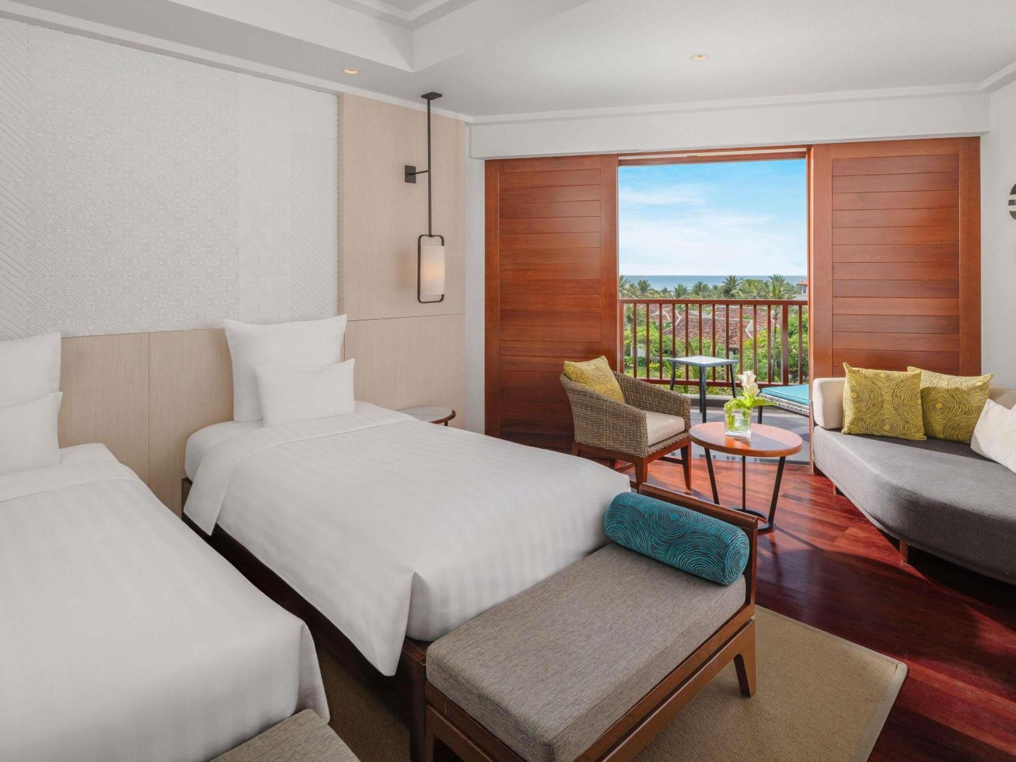 Deluxe Two Single Beds Room Ocean View
