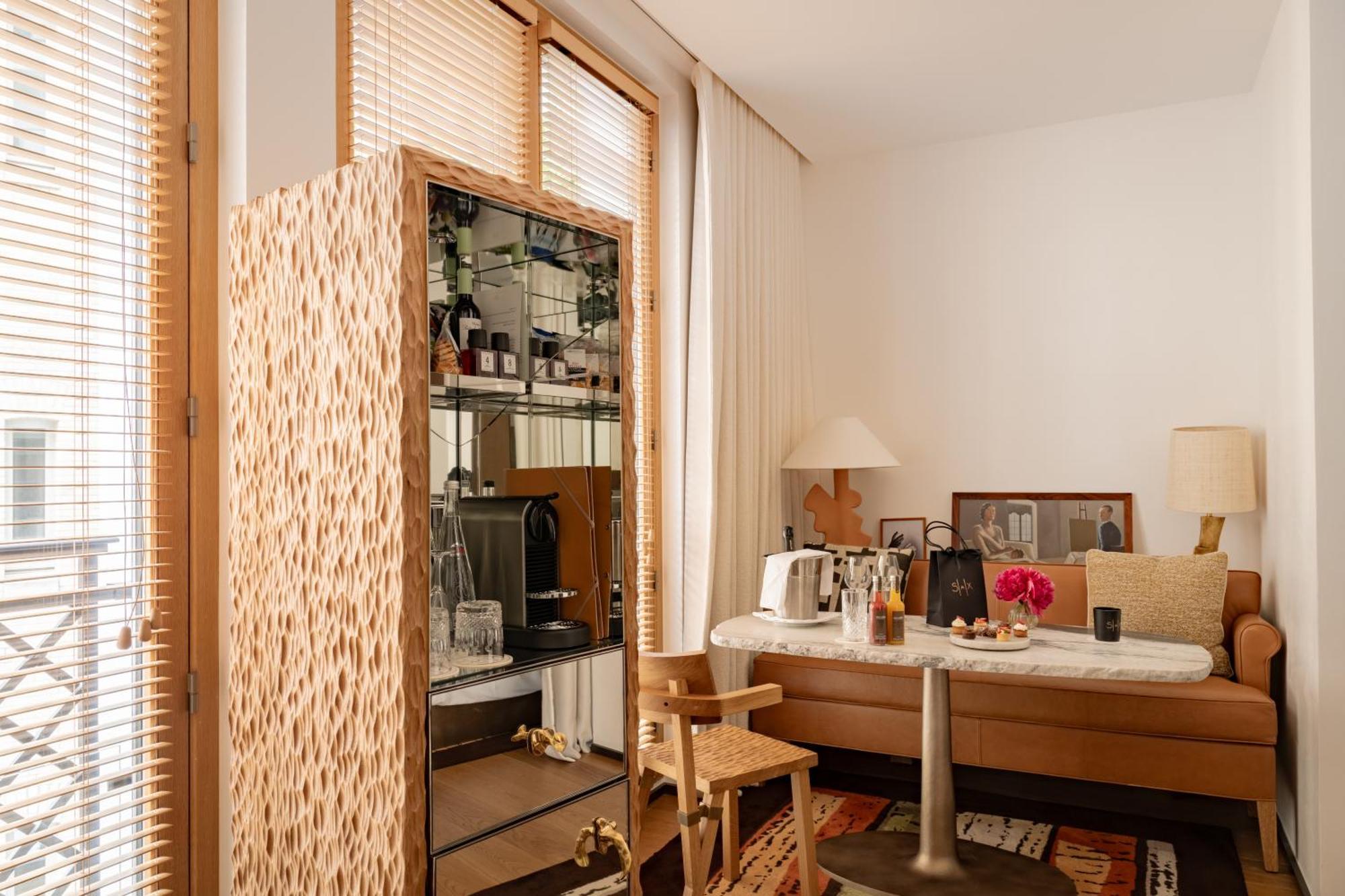 Winter Garden Suite