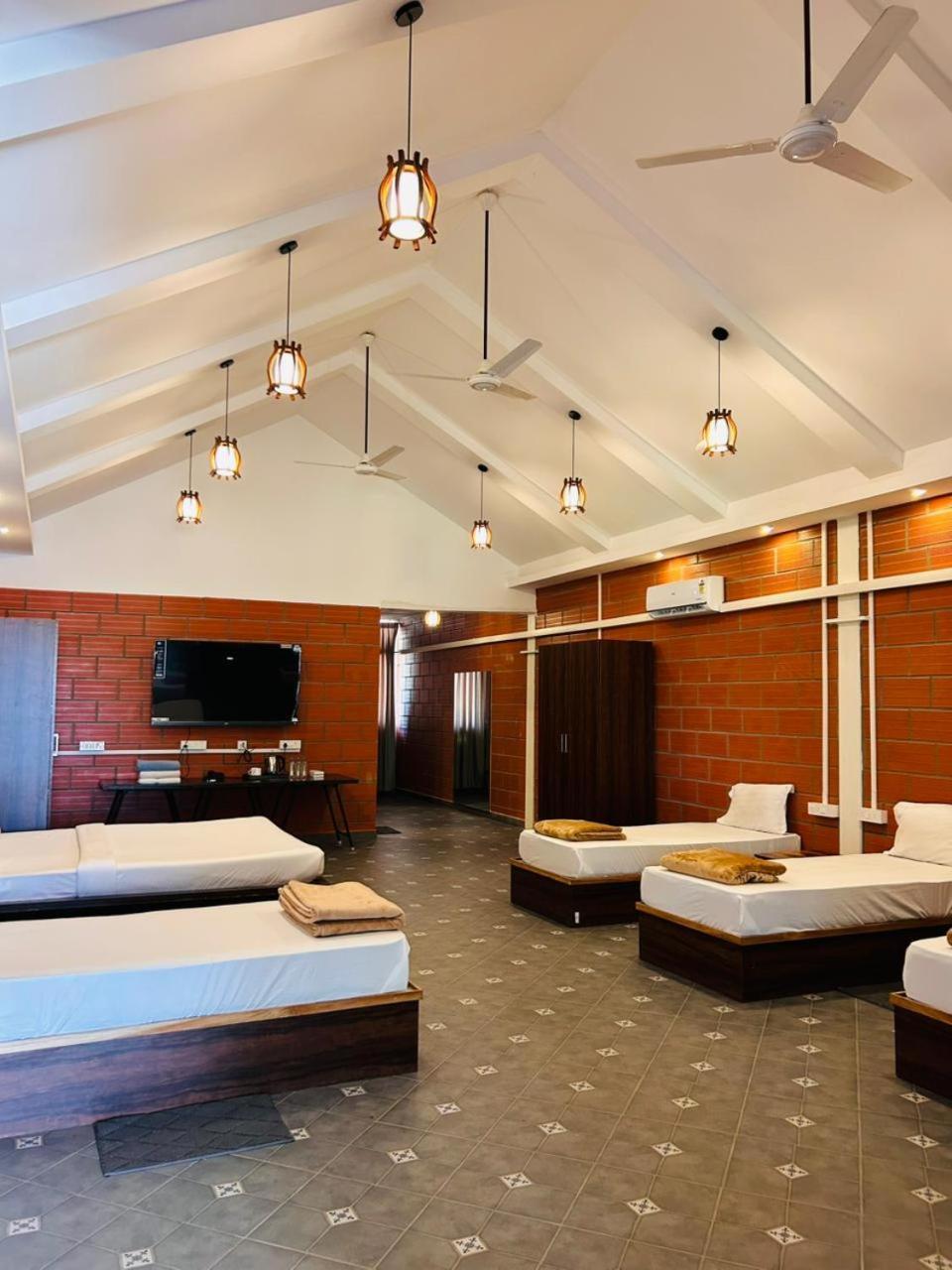 Mixed Dormitory Room