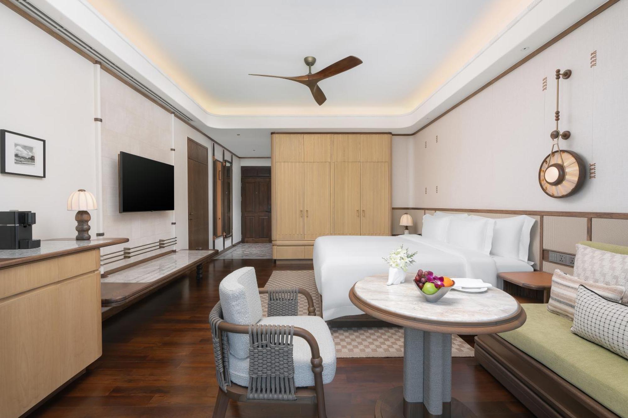 Premium Deluxe Ocean View King