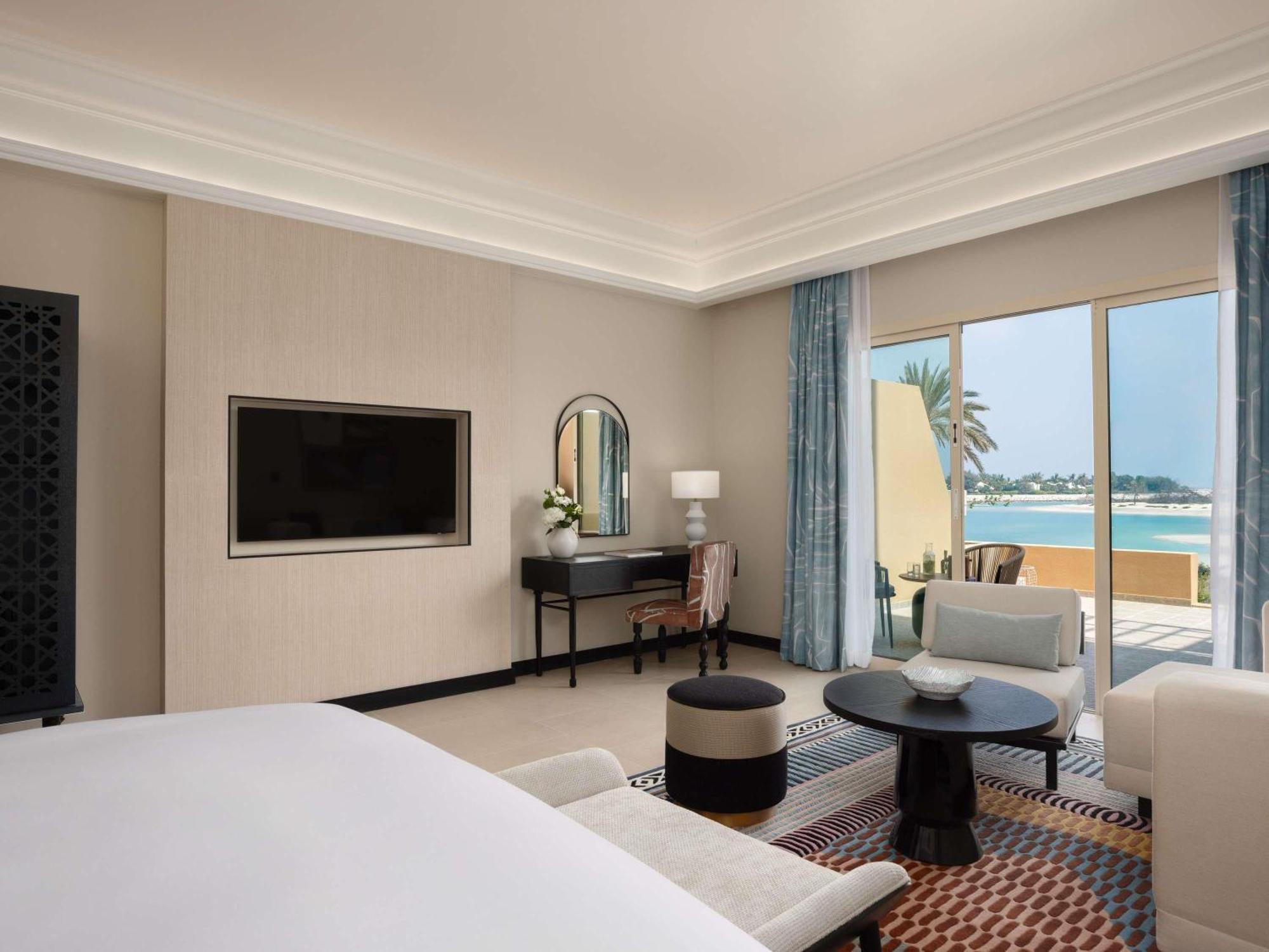 Superior King Room Sea View