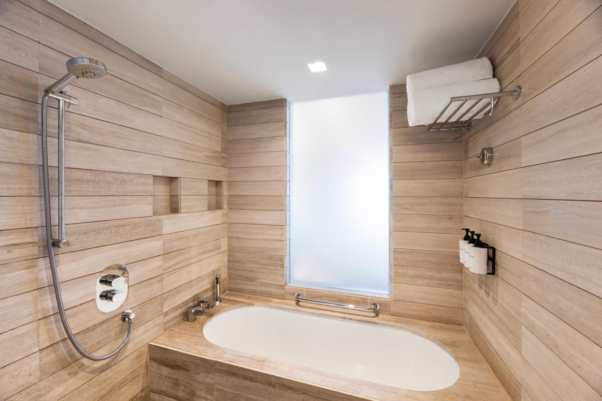Tvåbäddsrum Club med stadsutsikt