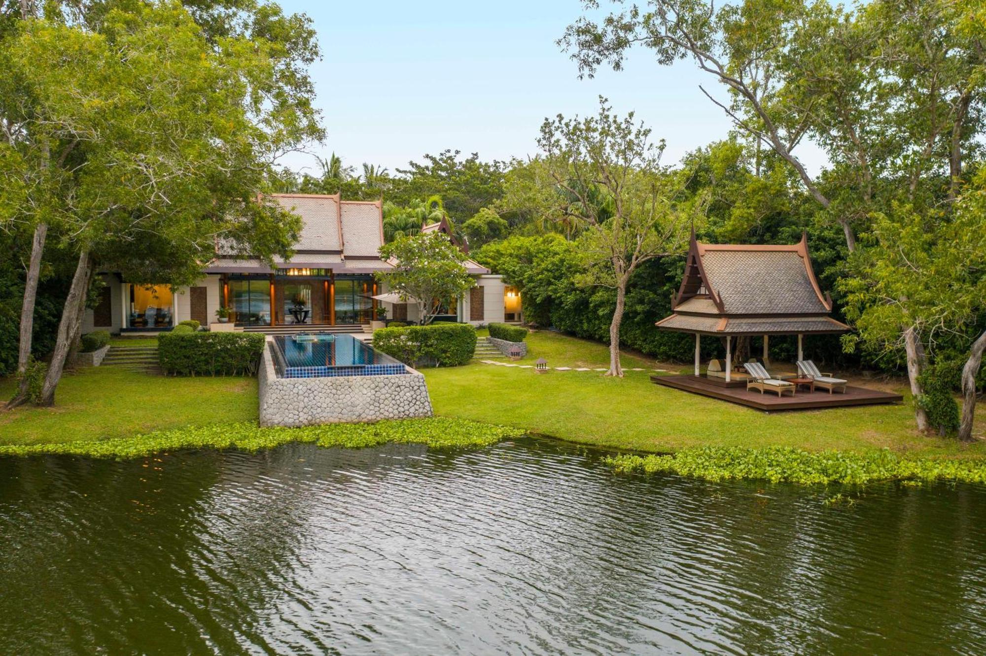 Three-Bedroom Villa Private Double Pool