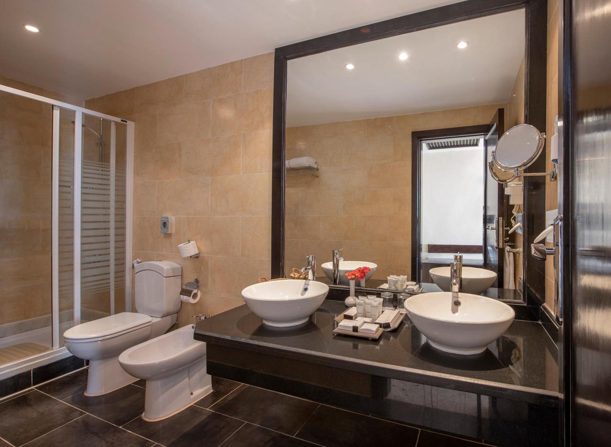 Apartament typu Junior Suite – West Bay (tylko dla dorosłych powyżej 16. roku życia)