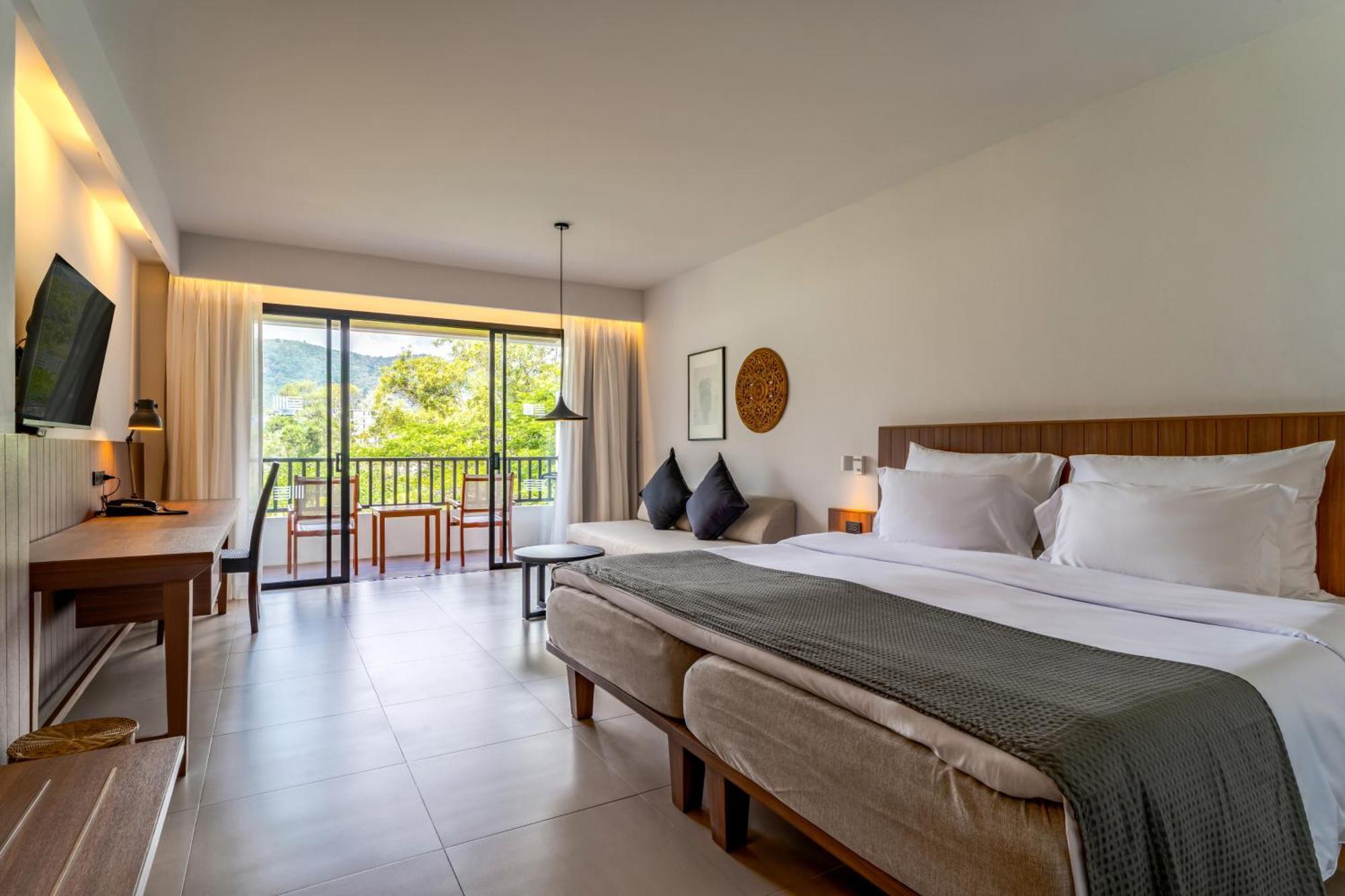 Grand Deluxe Room