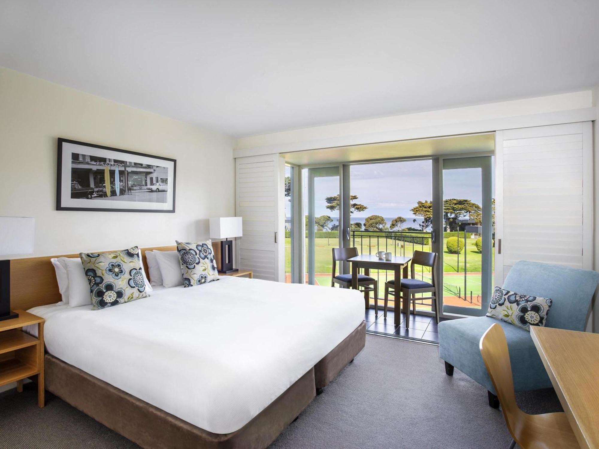 Two-Bedroom Dual Key with Ocean View