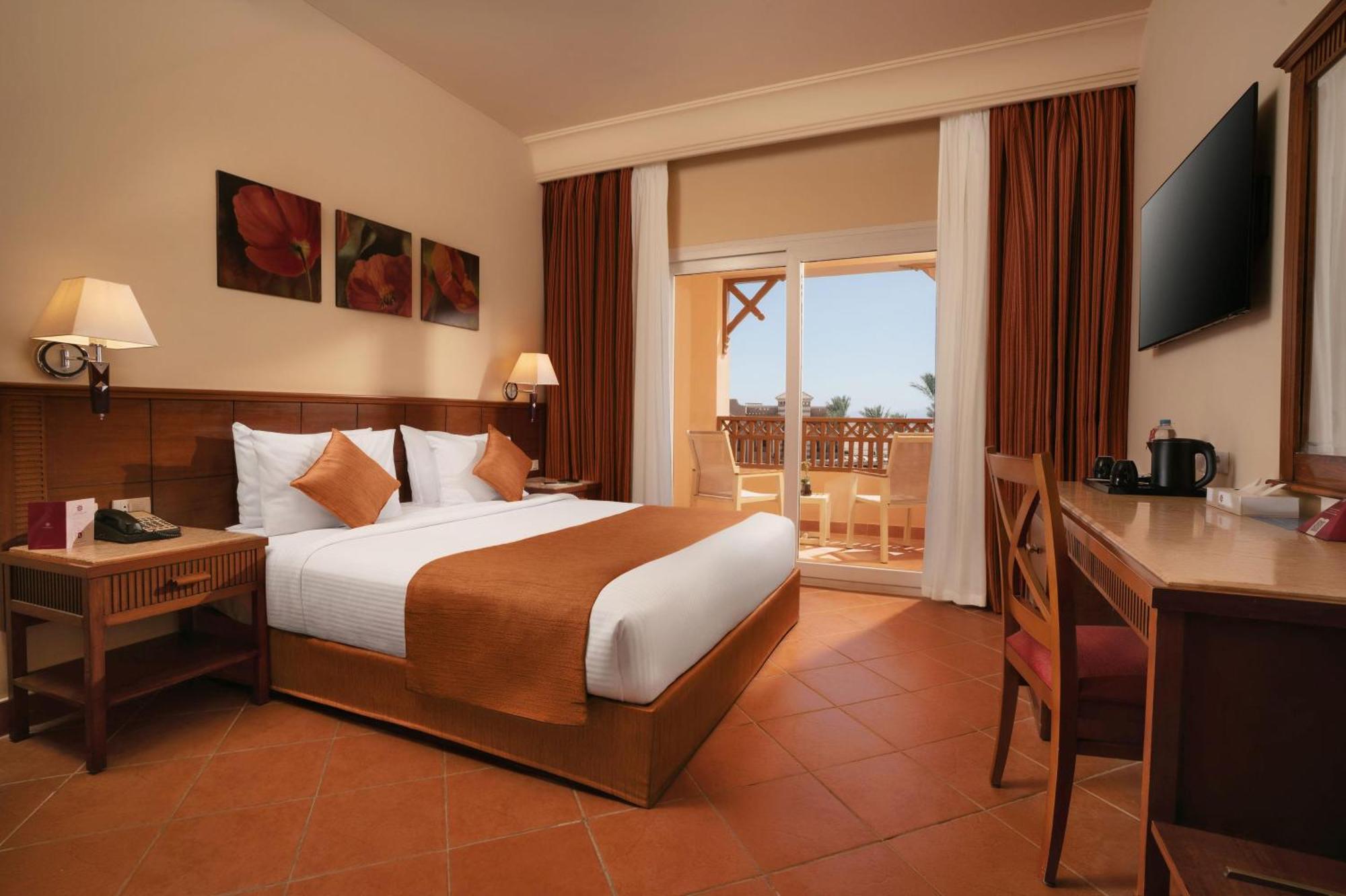 Double Room with King Bed (No Children)