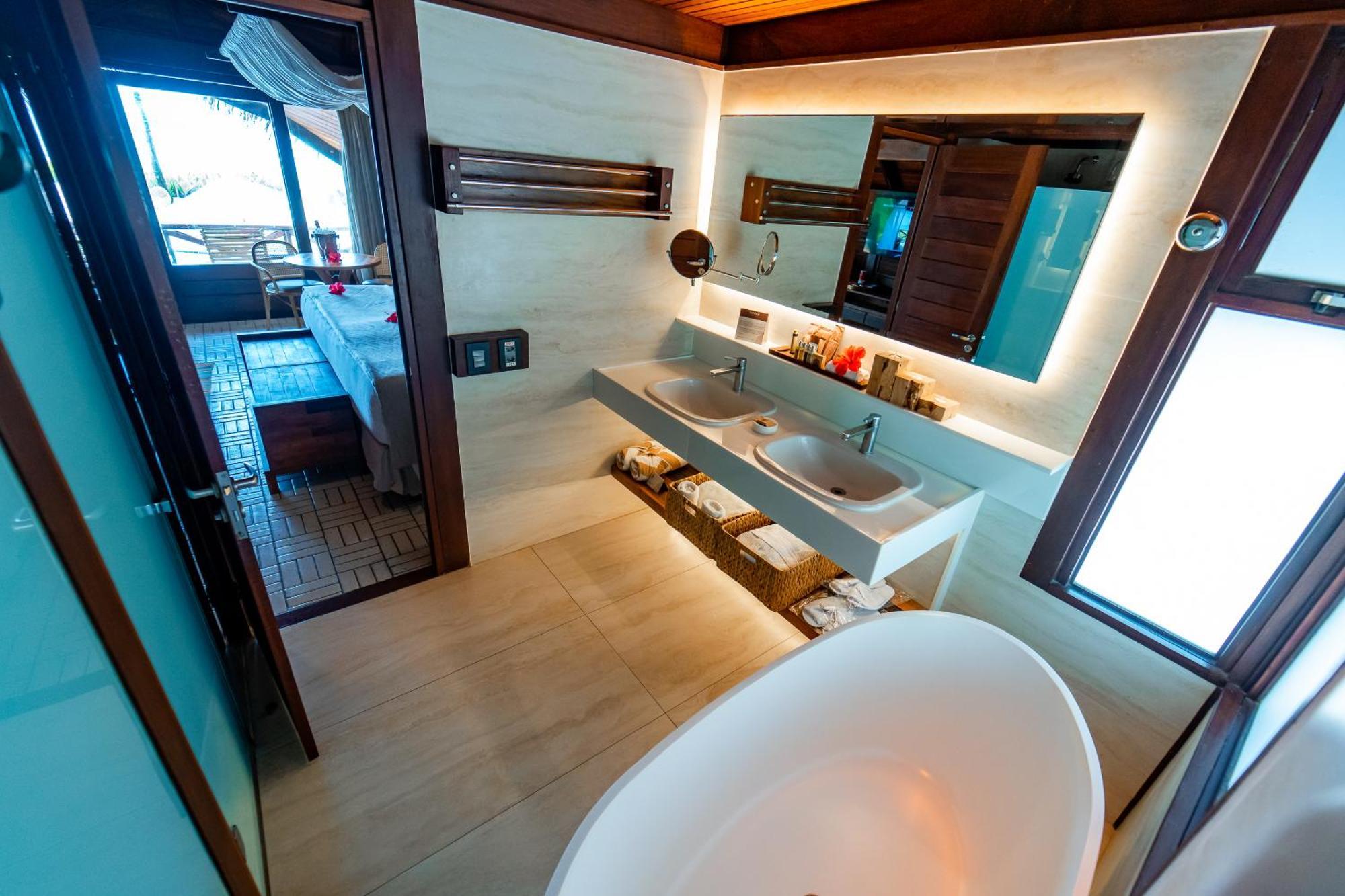Pool Bungalow