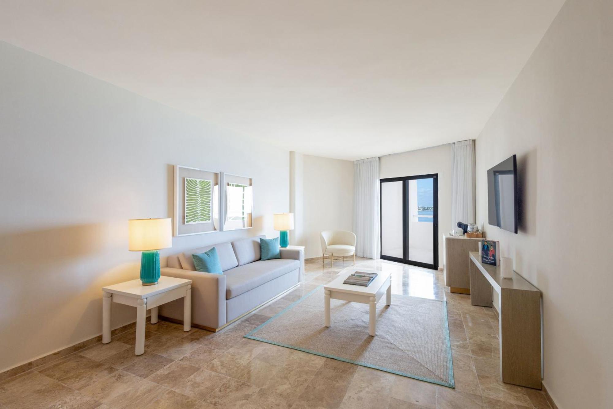 Melia Suite Garden View with Balcony