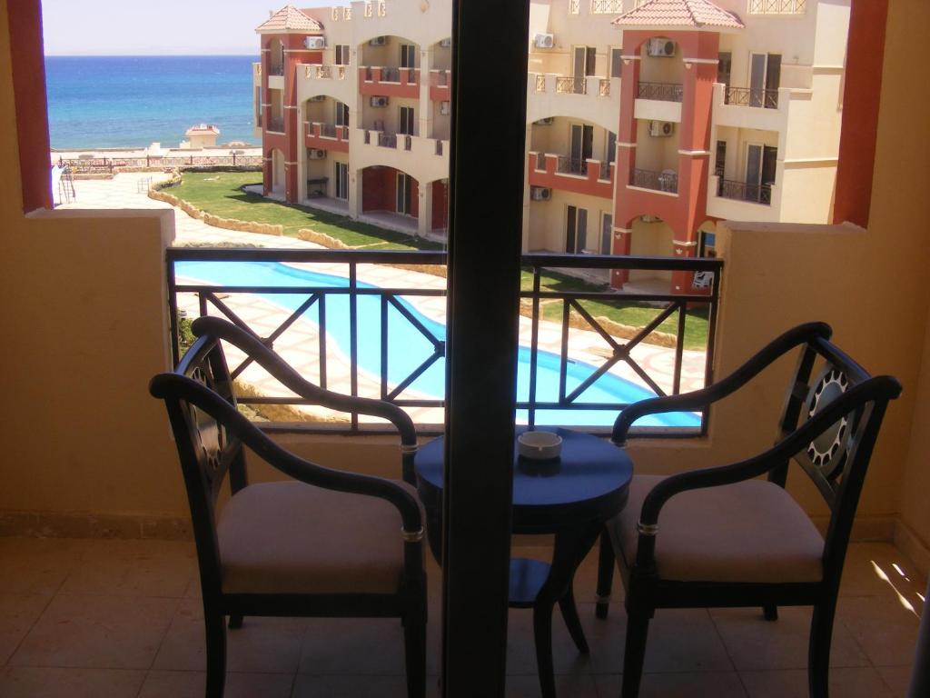 Double Room with Pool View