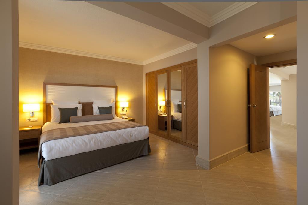 Two Connecting Double Rooms