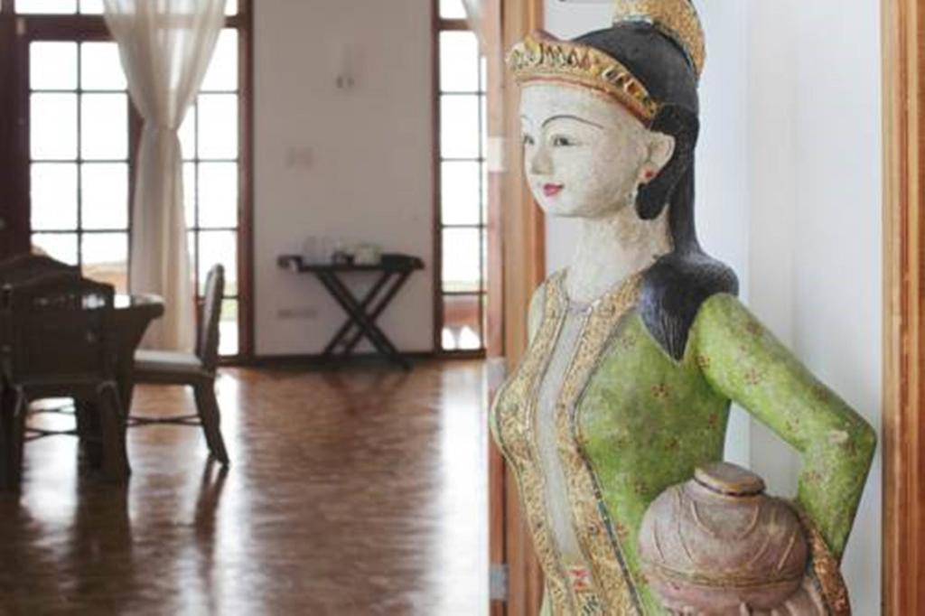 Pacific King Room