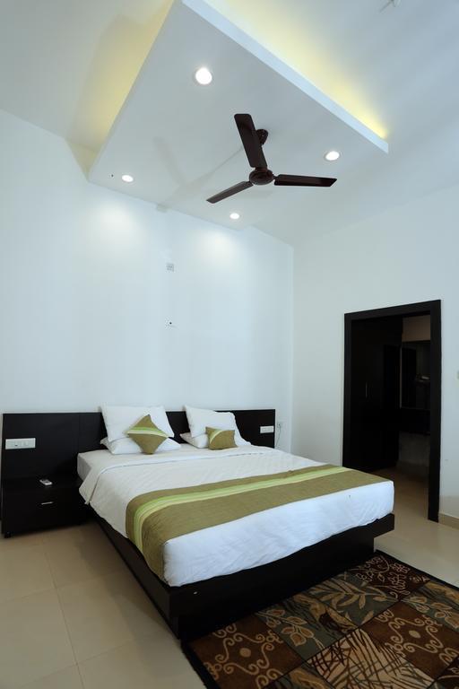 Contemporary Ground Floor Room