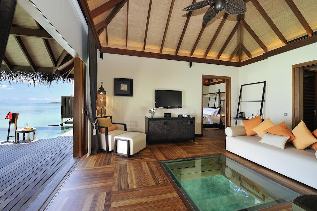 Sunset Family Ocean Suite with Pool & Personalized Butler Service - Up to 2 children under 15 dine free and receive the same meal plan as paying adults. Subject to villa occupancy. Christmas and New Year’s Eve supplements apply.