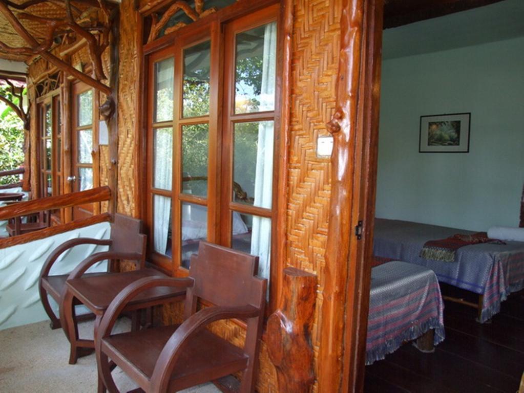 Building room Double or Twin with Garden View