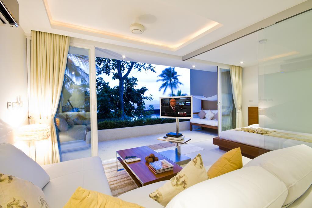 One-Bedroom Suite Pool Access