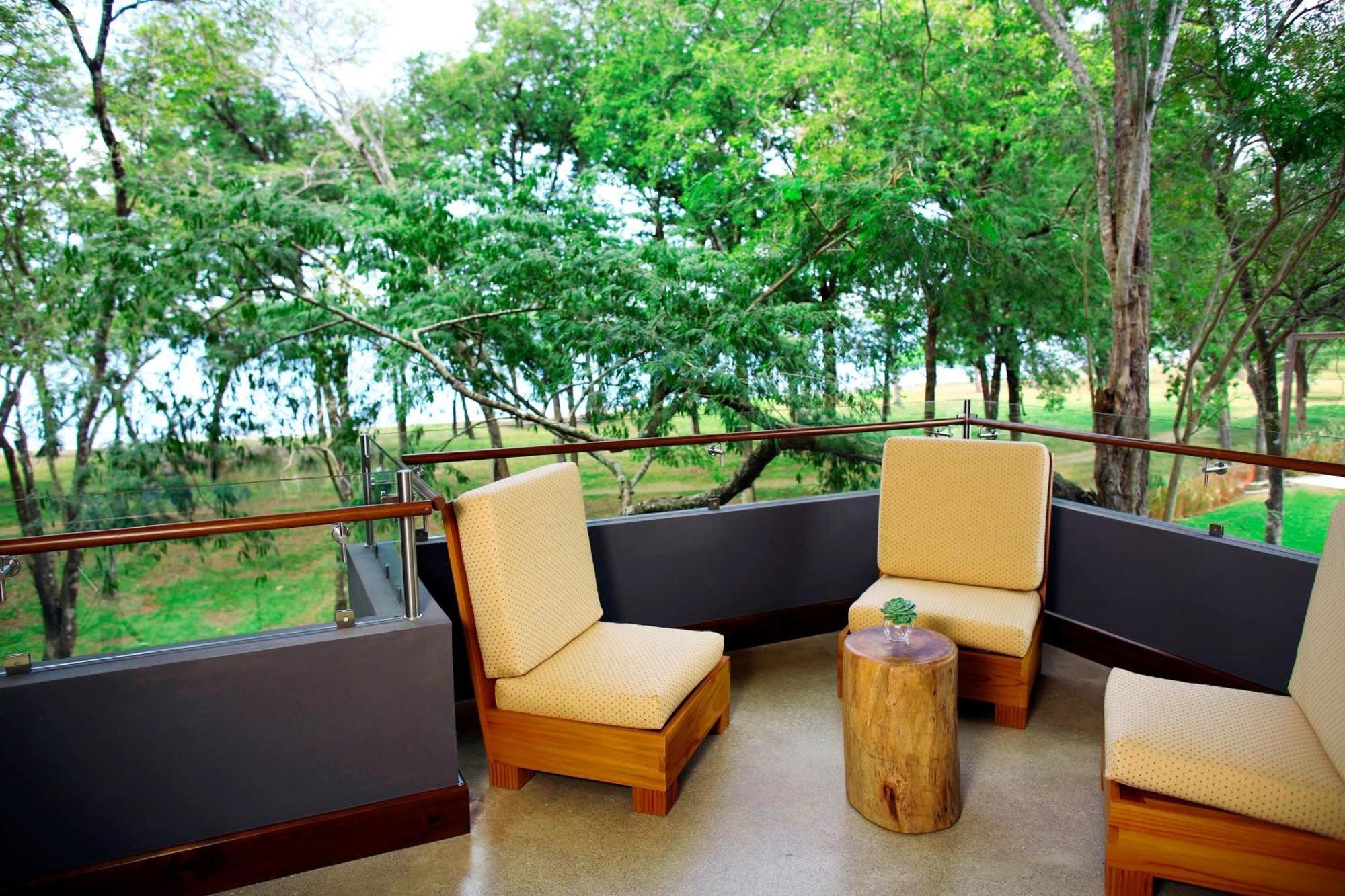 Canopy Grand One-Bedroom Large King Suite with Resort View