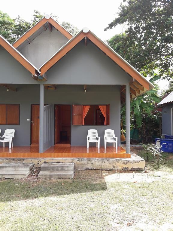 Deluxe Bungalow mit Gartenblick