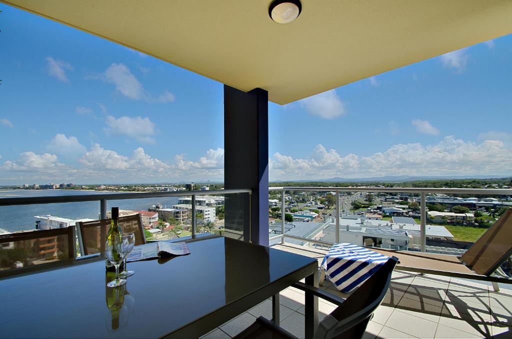 2 Bedroom with Water View,681726300:JPEG