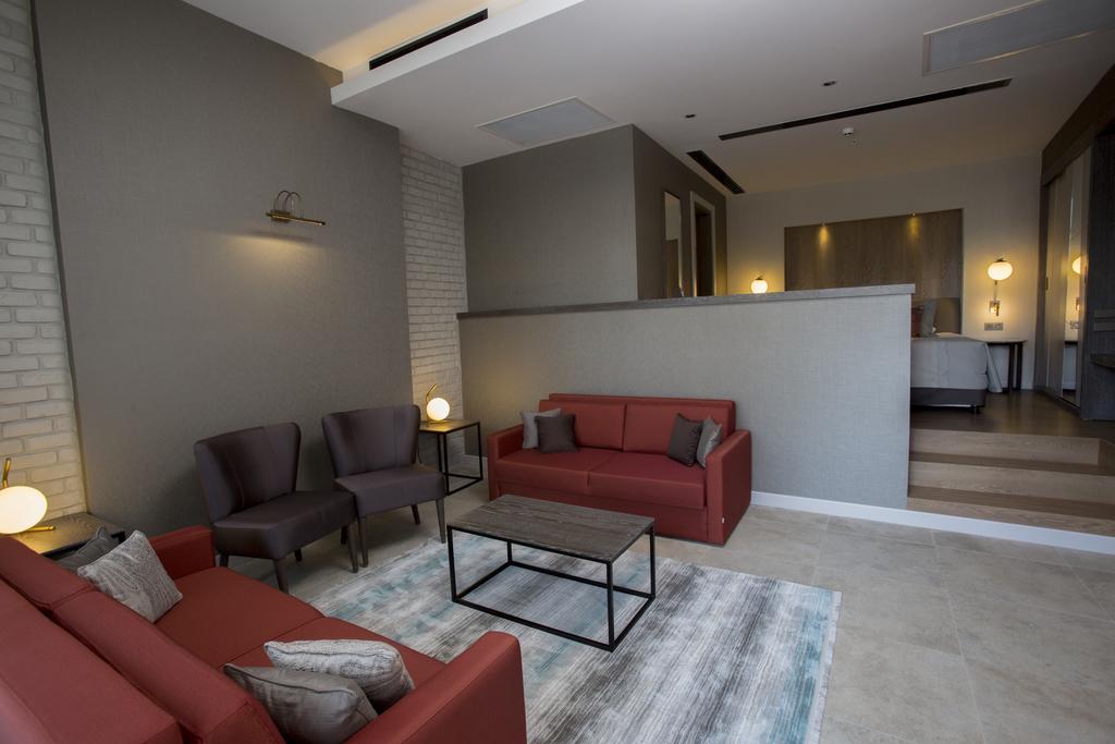 Deluxe Family Room,338623189:JPEG