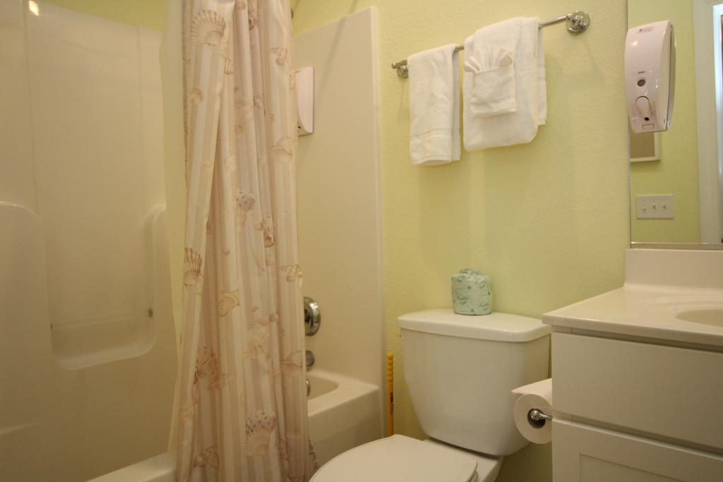 Premier Two-Bedroom Apartment with Bonus Room
