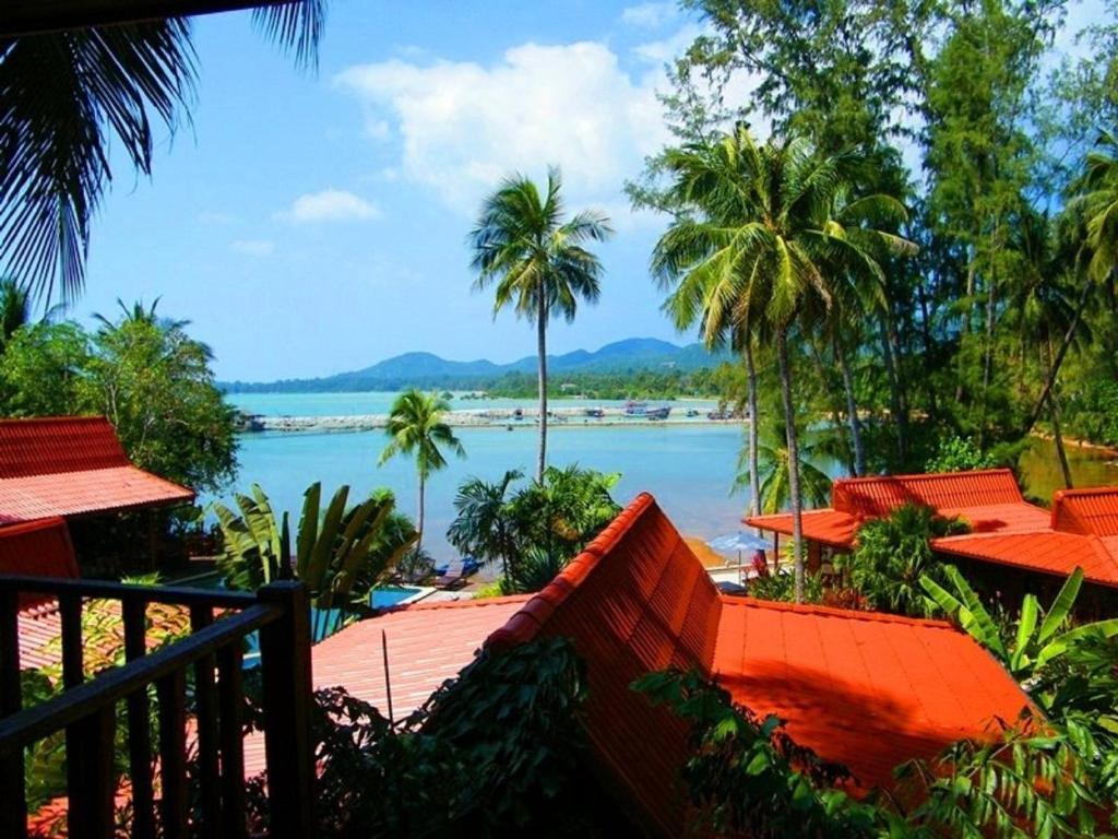 Bungalow with Sea View