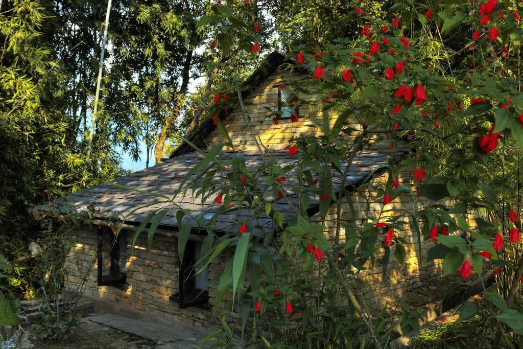 Double or Twin Room with Mountain View