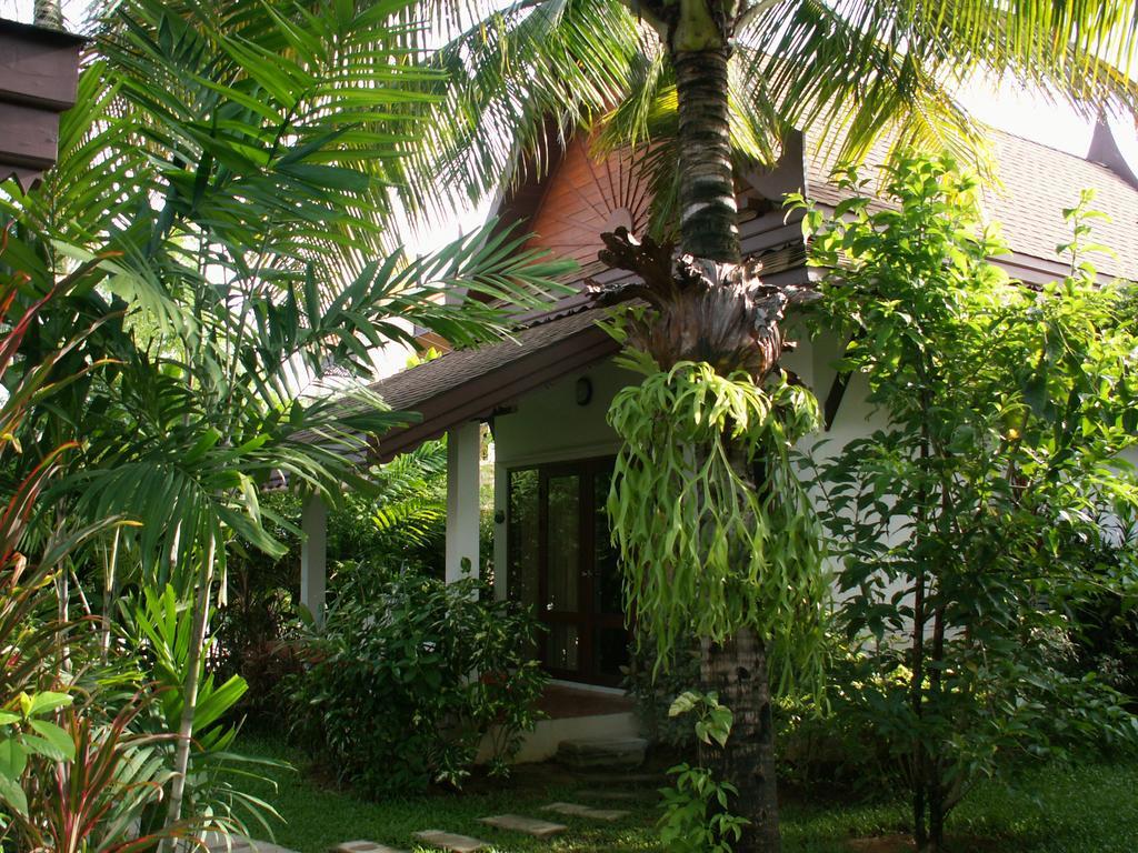 Villa Tropical,402645906:JPEG