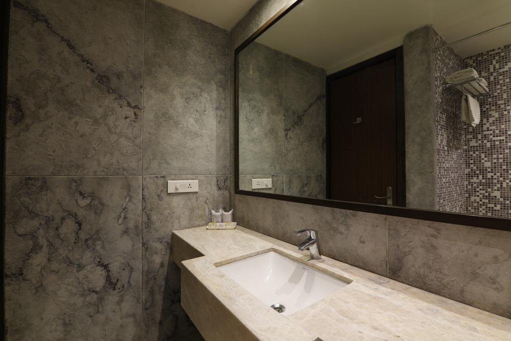 Deluxe Double Room with Garden View