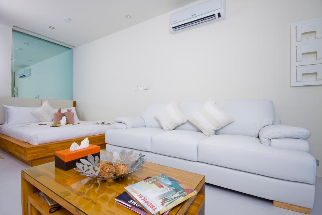 Studio Suite with Garden View
