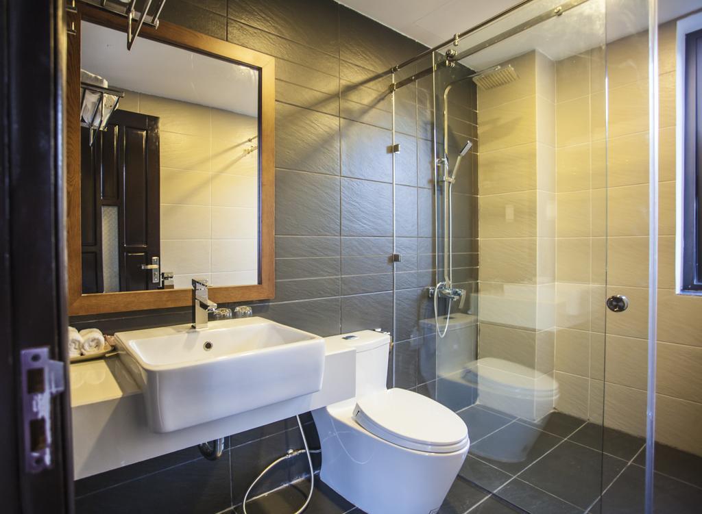 Double Room with Pool View,645858627:JPEG