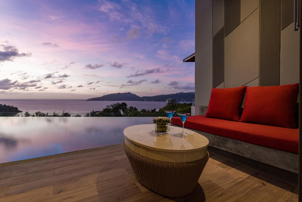 Habitacion Deluxe con vistas panorámicas y acceso a la piscina